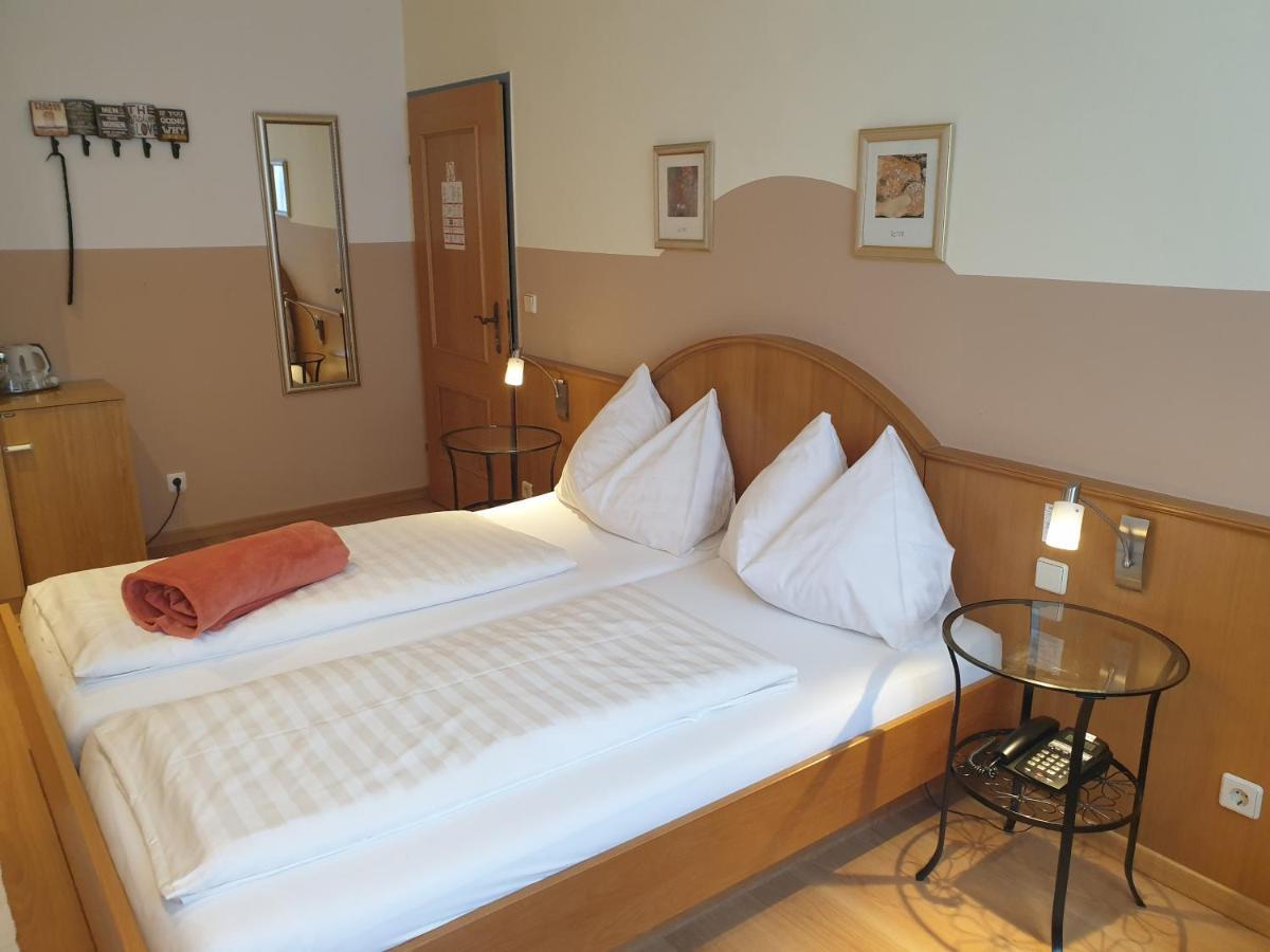 Hotel Pension Alte Muehle Klosterneuburg Eksteriør bilde