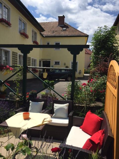 Hotel Pension Alte Muehle Klosterneuburg Eksteriør bilde